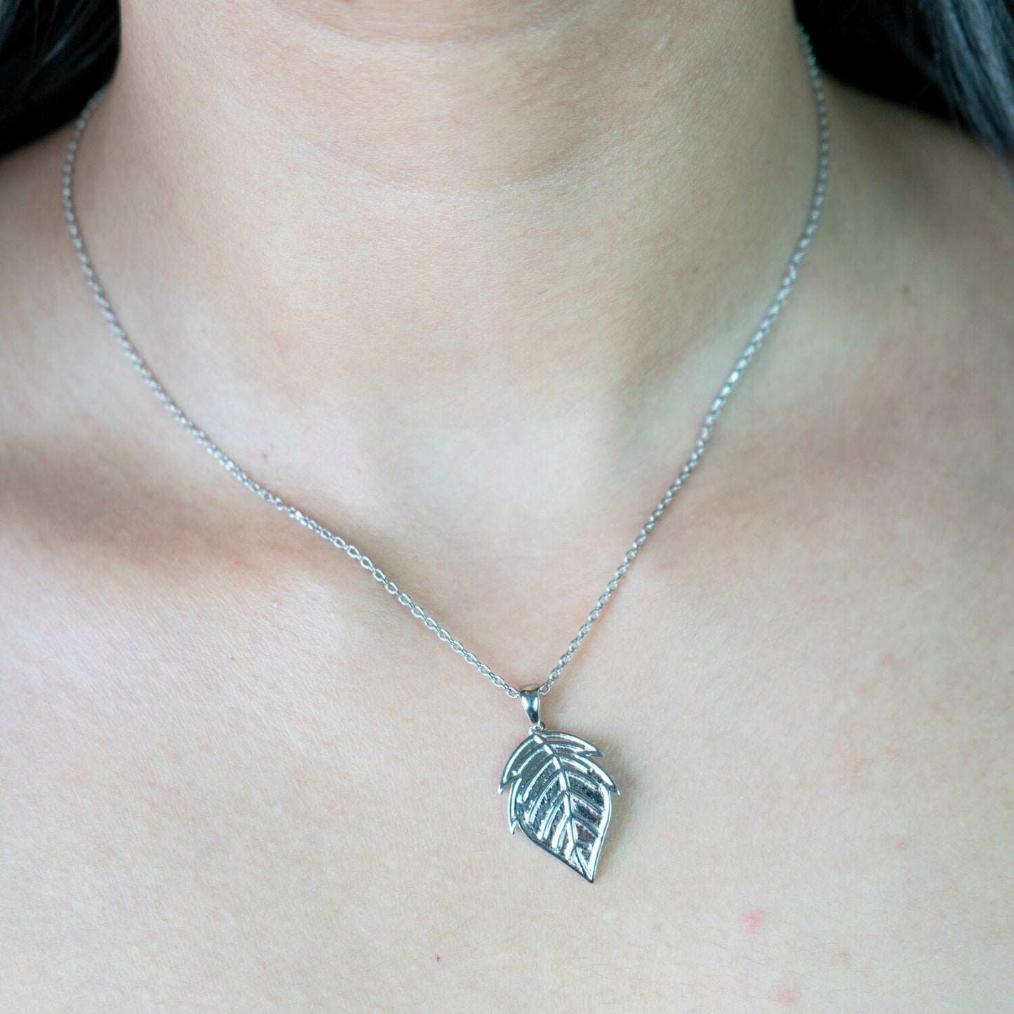 Aurgat Viburnum Leaf Drop Sterling Silver Pendant