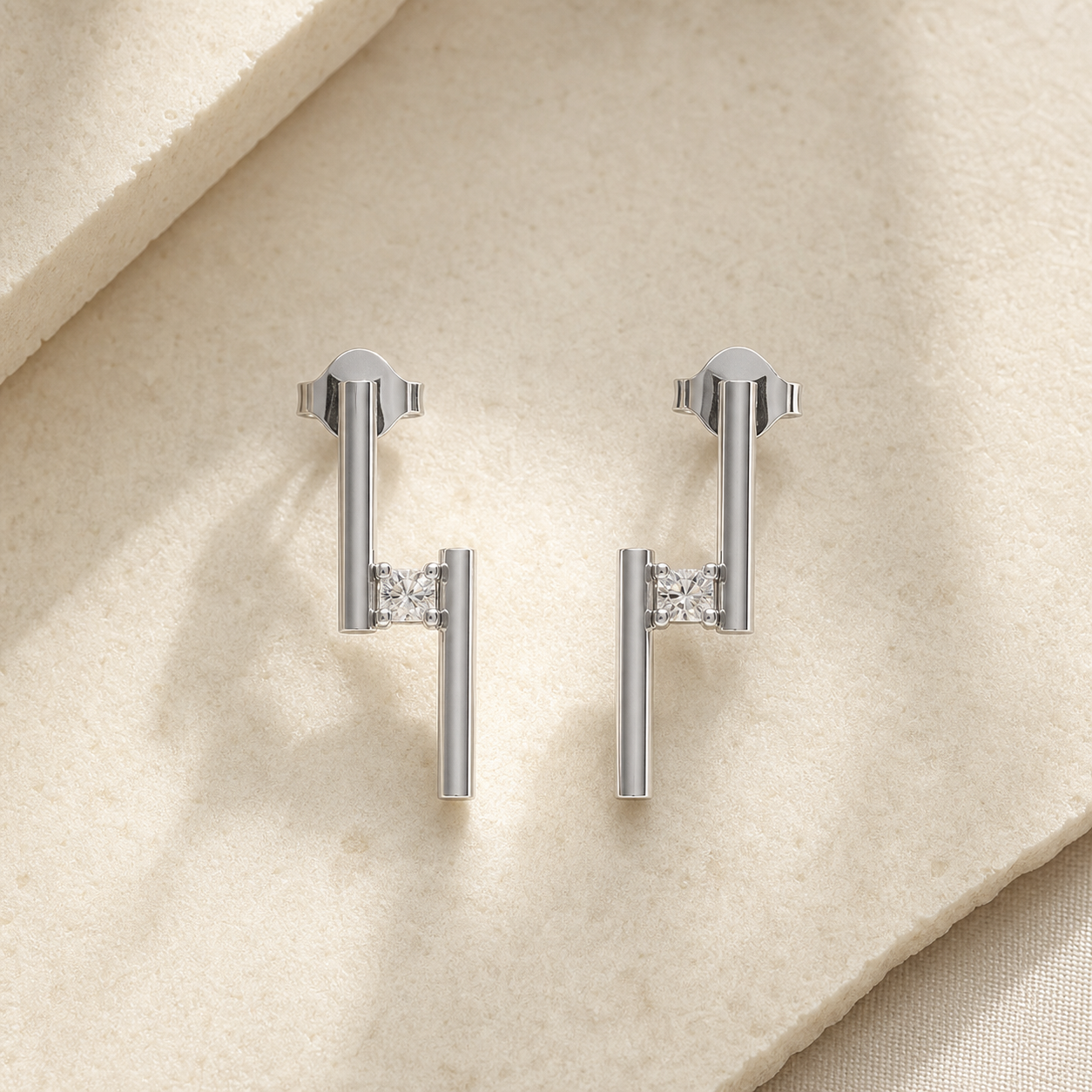 Aurgat Connected Solataire Earrings