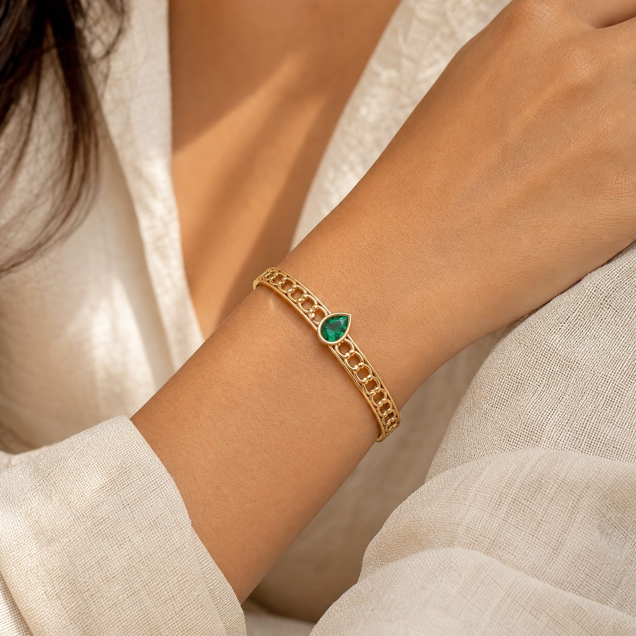 Aurgat Majestic Green Stone Bangle Bracelet