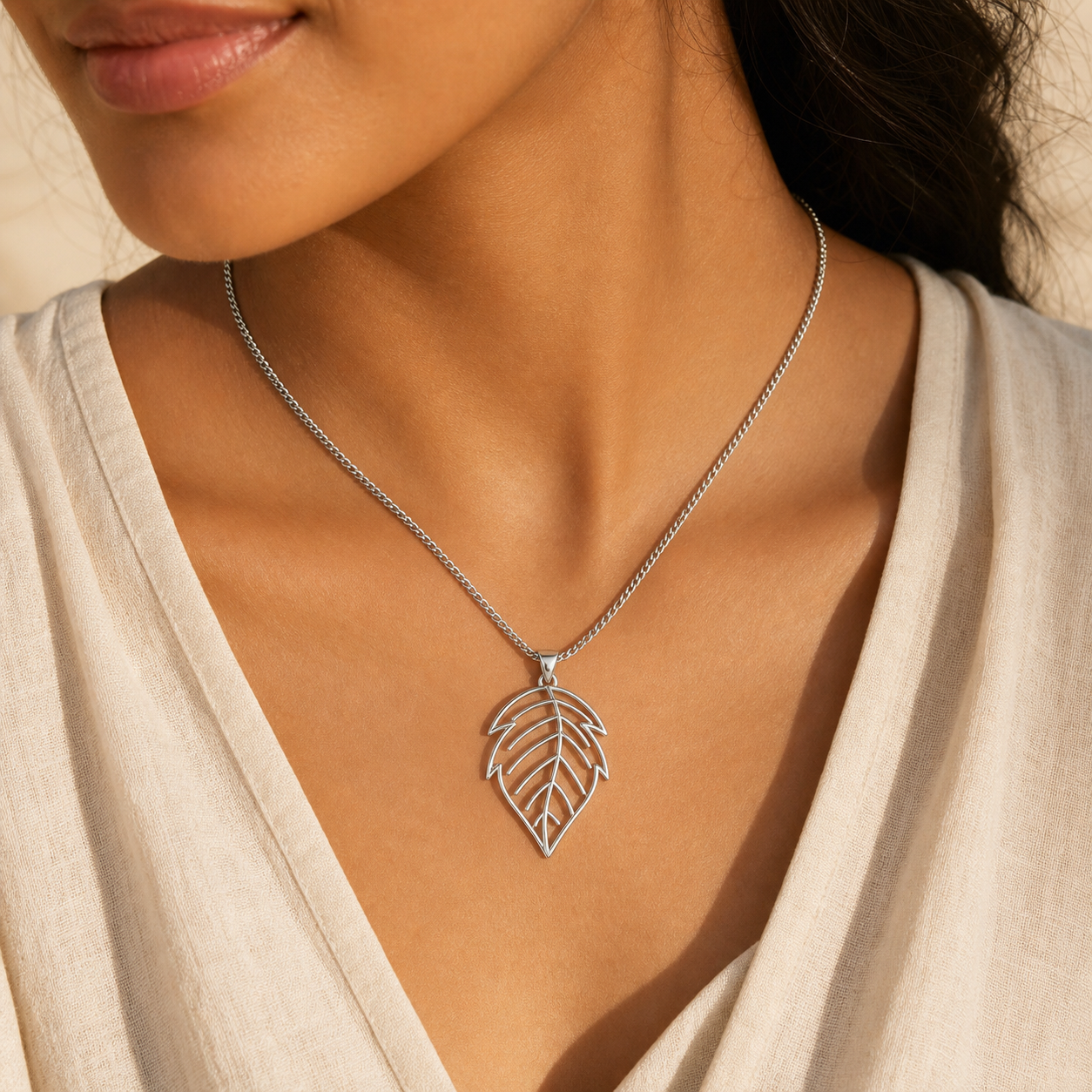 Aurgat Viburnum Leaf Drop Sterling Silver Pendant