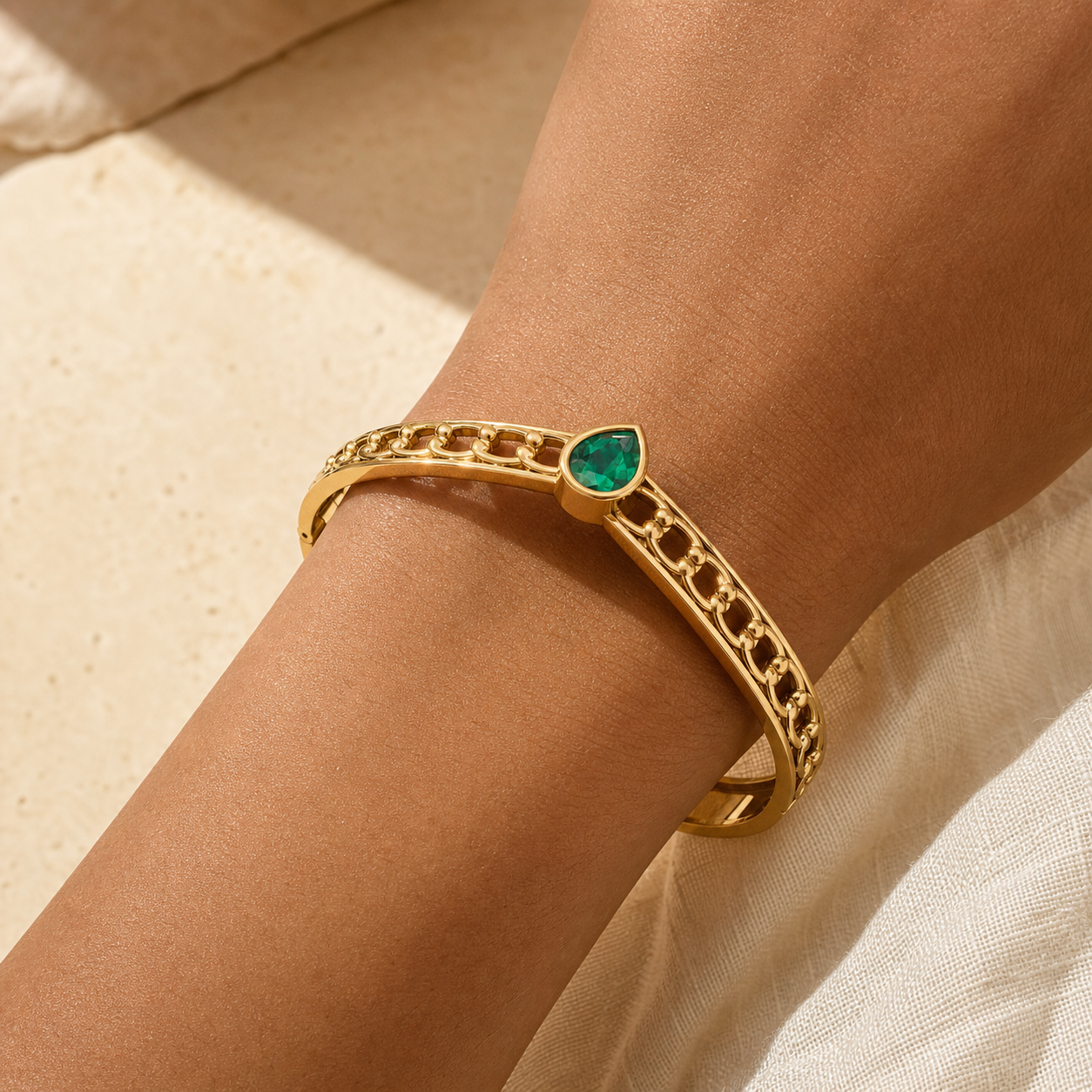 Aurgat Majestic Green Stone Bangle Bracelet