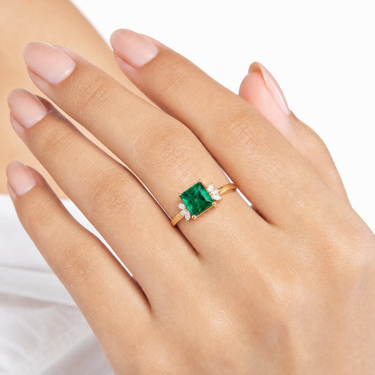 Aurgat Princessly 18K Gold Plated Adjustable Ring With Green Stone