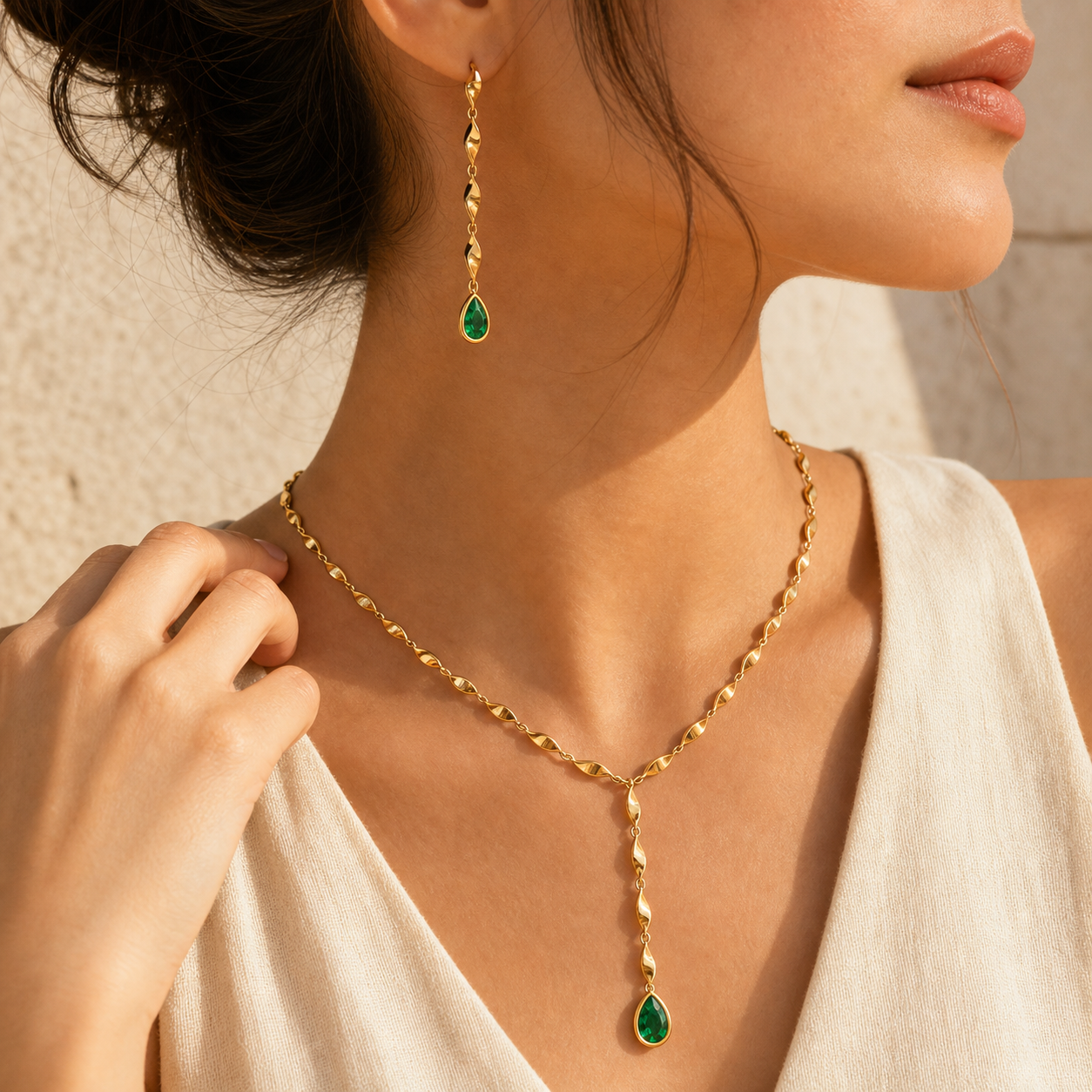 Aurgat Graceful 18K Gold Plated Pendant Set - image 4