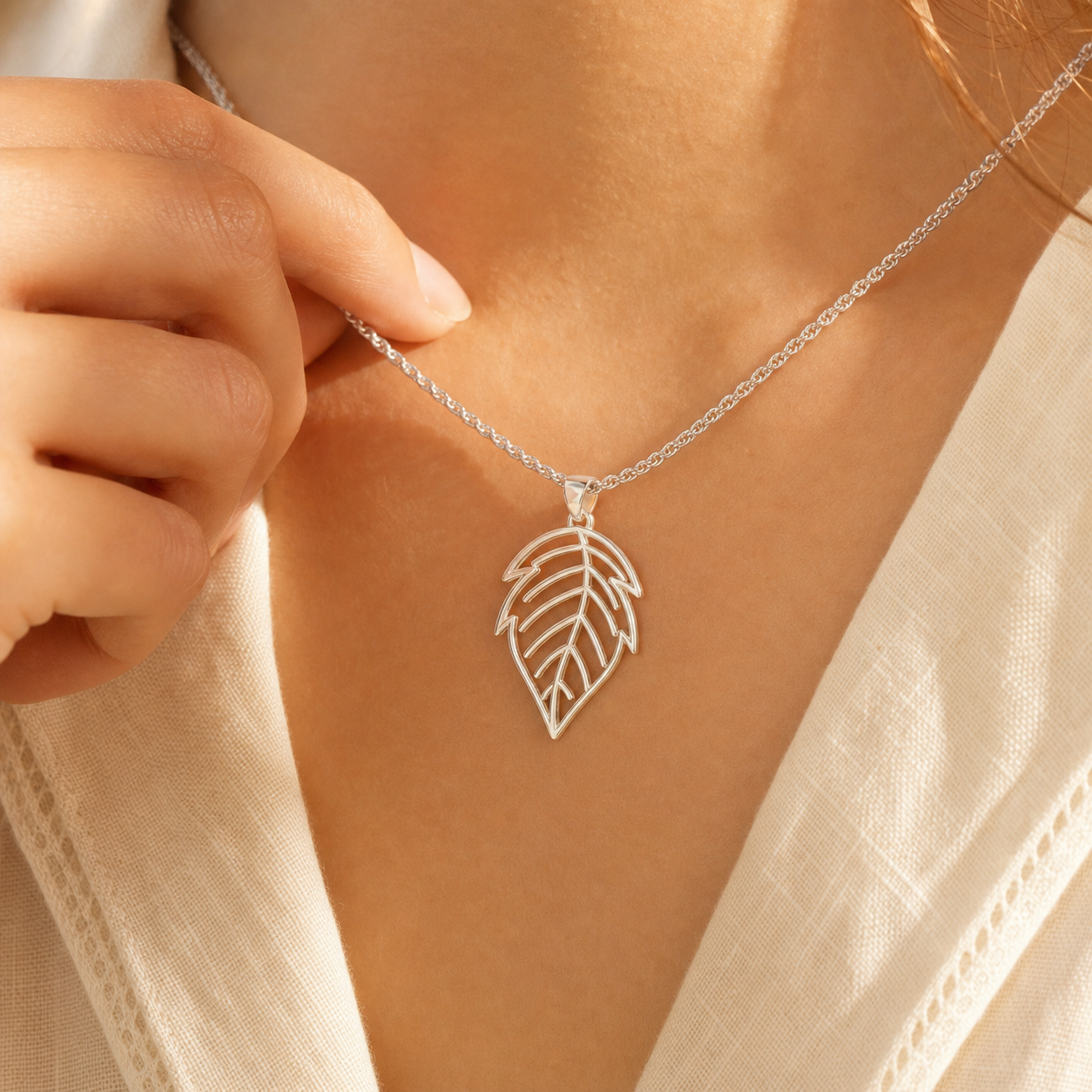 Aurgat Viburnum Leaf Drop Sterling Silver Pendant