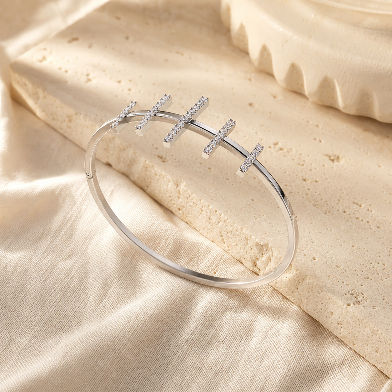 Aurgat Sterling Silver Zirconia Bangle Bracelet