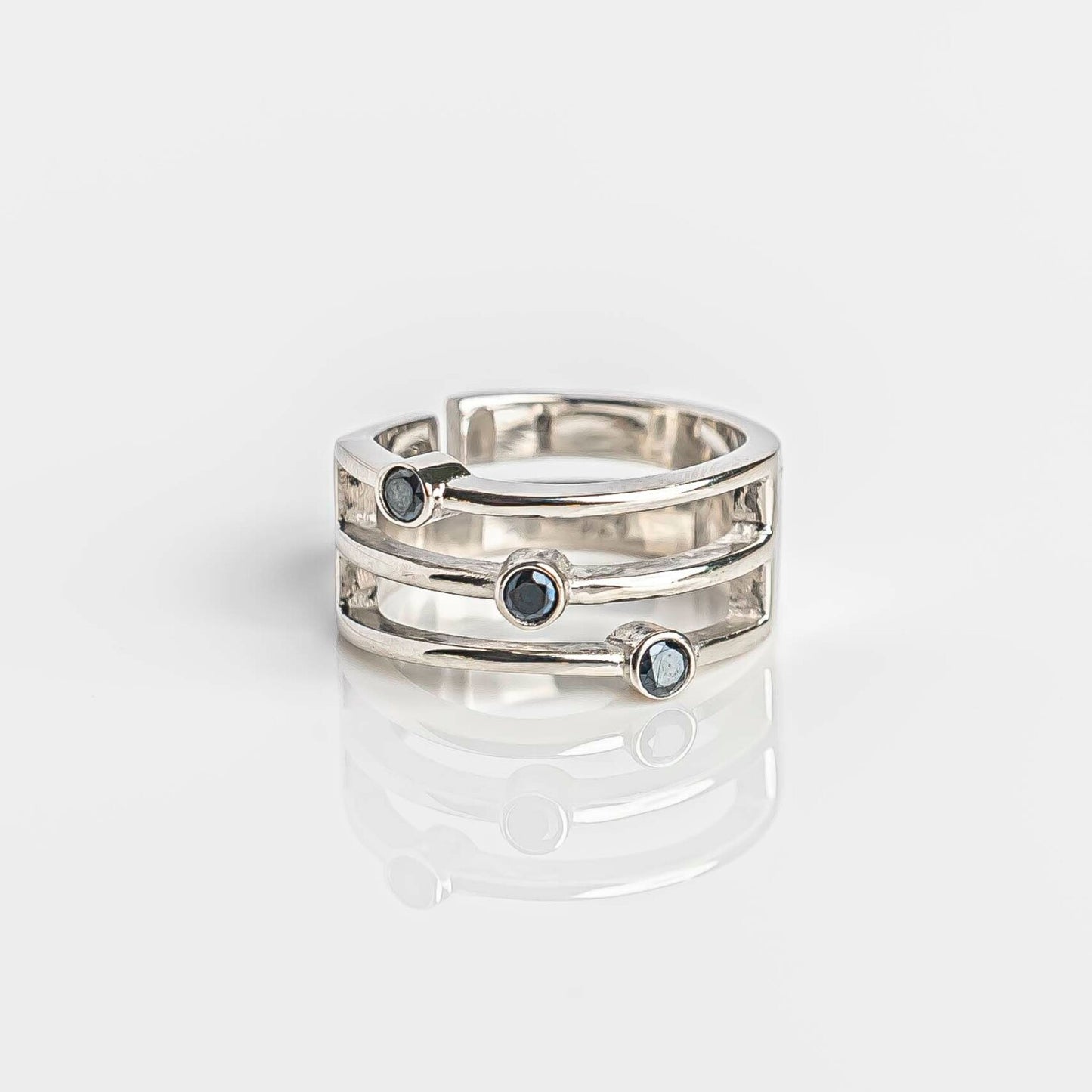 Aurgat Sterling Silver Ring Band With Black Stones
