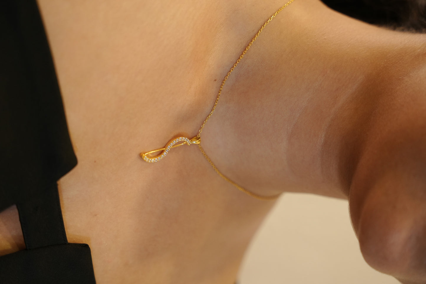 Aurgat Curvy Drop 18K Gold Plated Pendant
