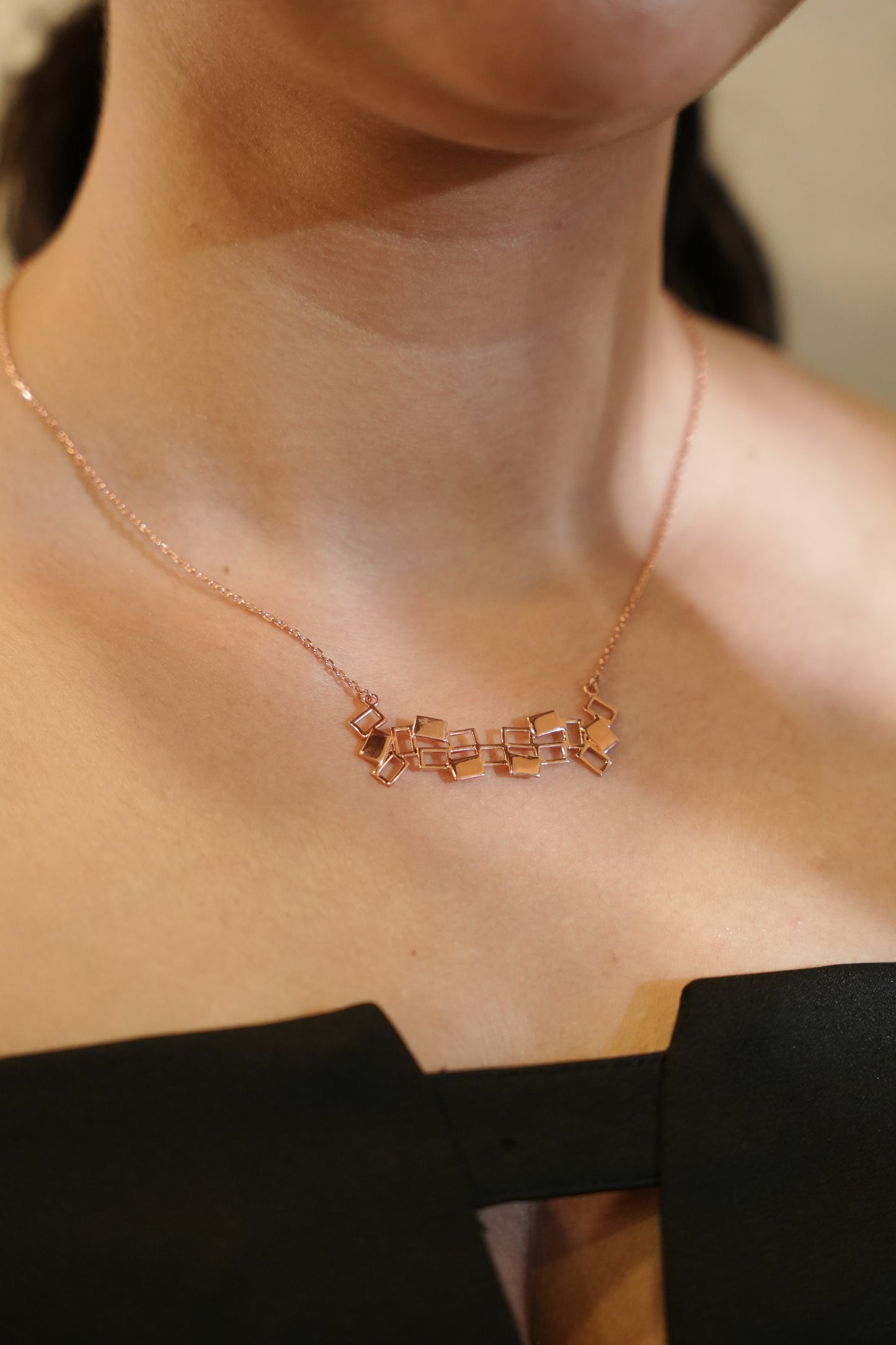 Aurgat Oblongs Rose Gold Pendant Set