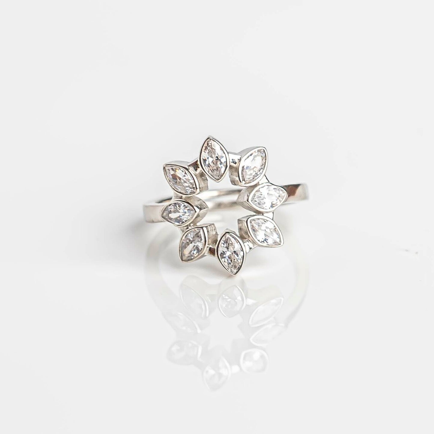 Aurgat Garland Zirconia Sterling Silver Adjustable Ring