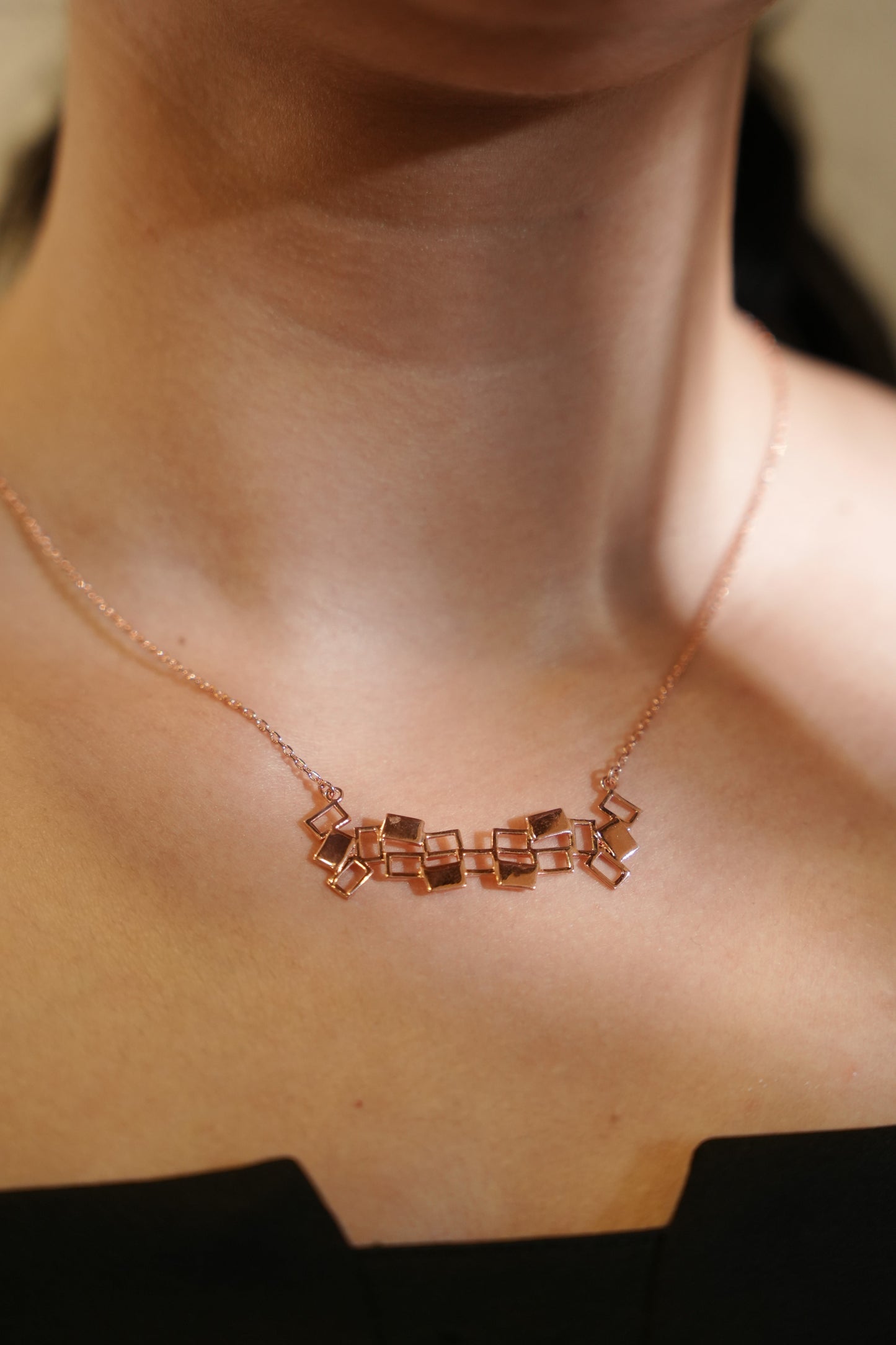 Aurgat Oblongs Rose Gold Pendant Set