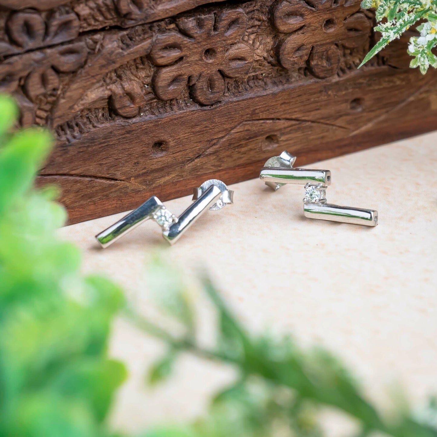 Aurgat Connected Solataire Earrings