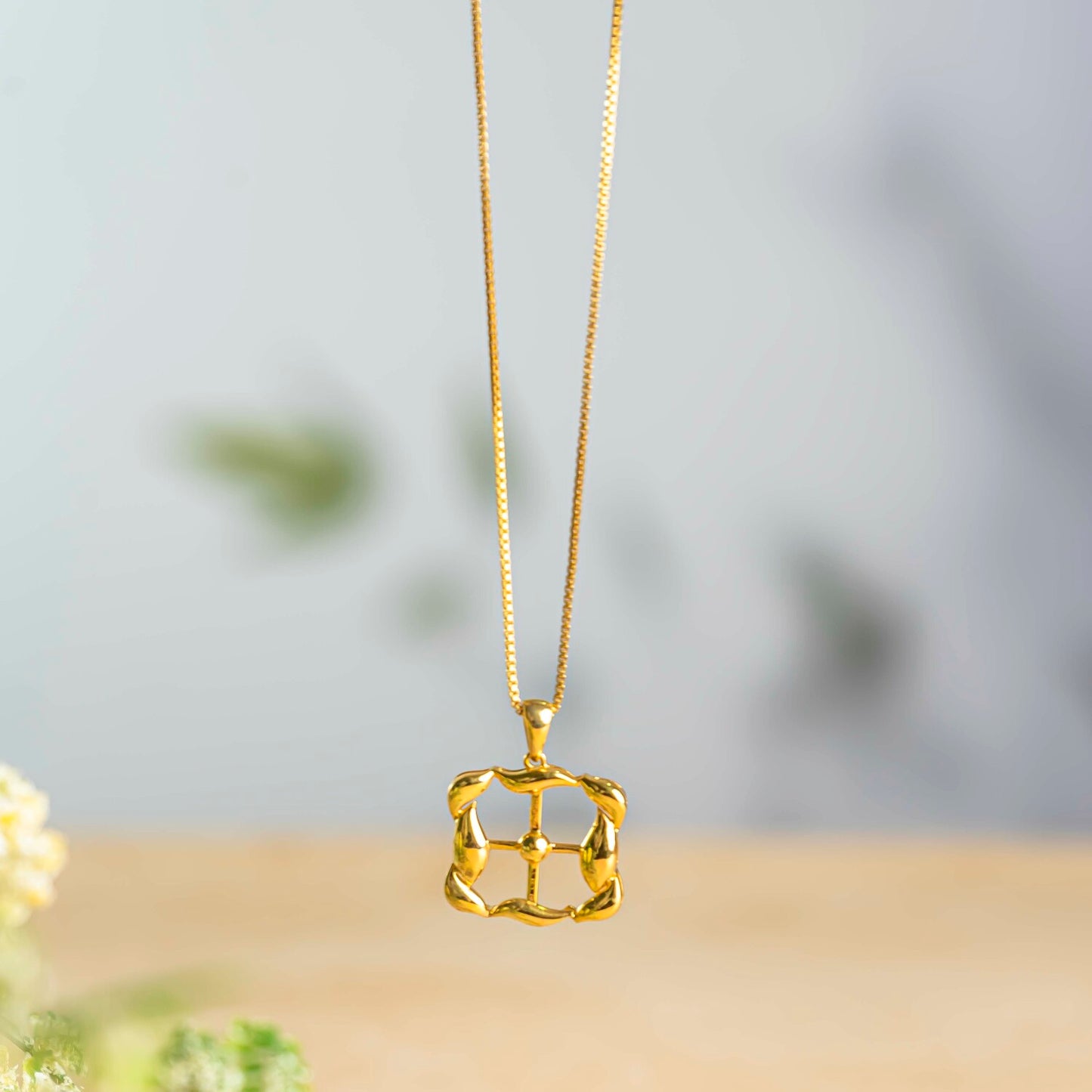 Aurgat Window of Wisdom 18K Gold Plated Pendant Set