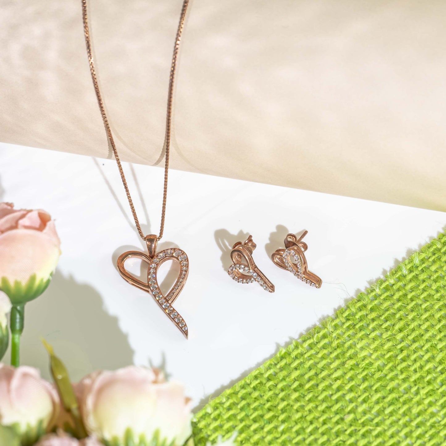 Aurgat Nobel heart Rose Gold Pendant Set
