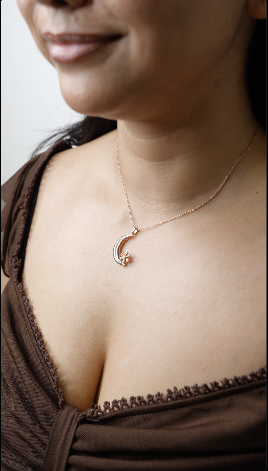 Aurgat Rose gold Flower And Moon Pendant Set